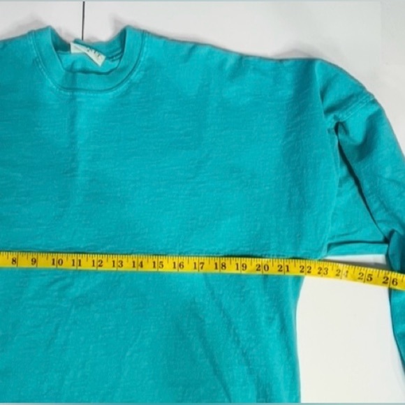 Vero Beach Sweatshirt Size Small Turquoise Vero Beach Printed in White on Back - Picture 4 of 7
